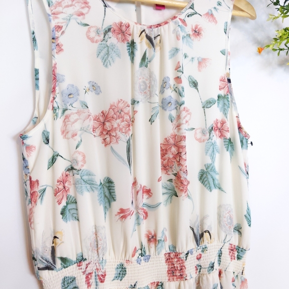 🆕🌿VINCE CAMUTO DRESS🌿 - Picture 6 of 8